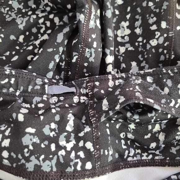 Athleta‎ Pebble Be Free Knicker Capri Leggings Size Medium - Picture 11 of 13